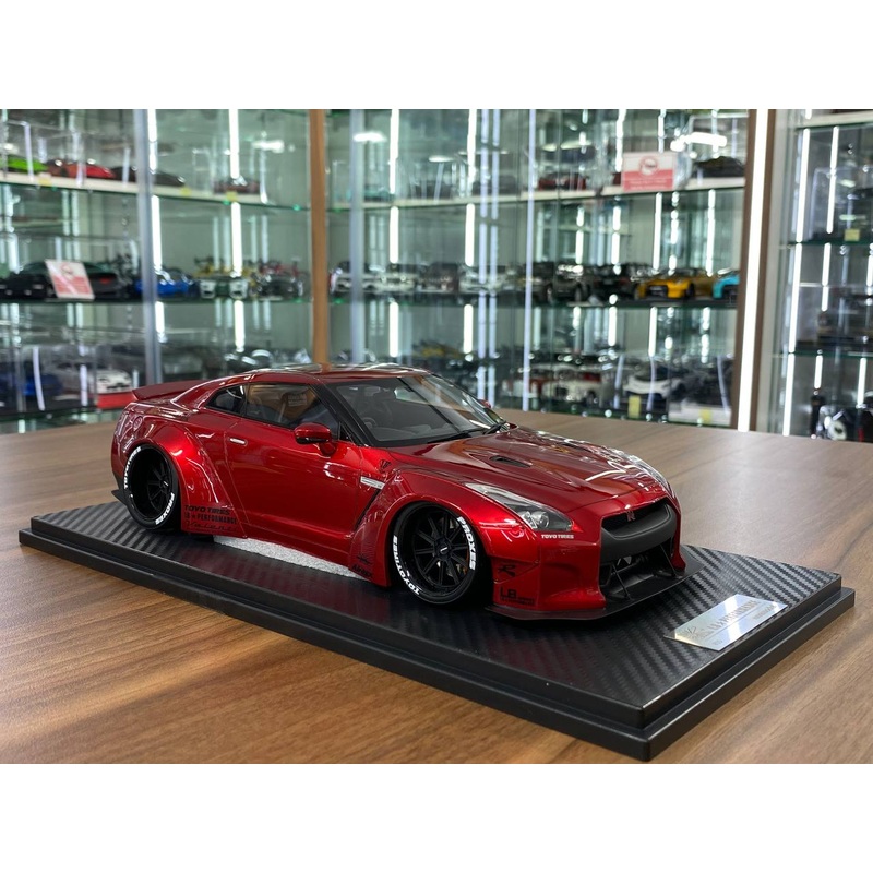 1/18 Resin Nissan GT-R R35 Liberty Walk Red One Model
