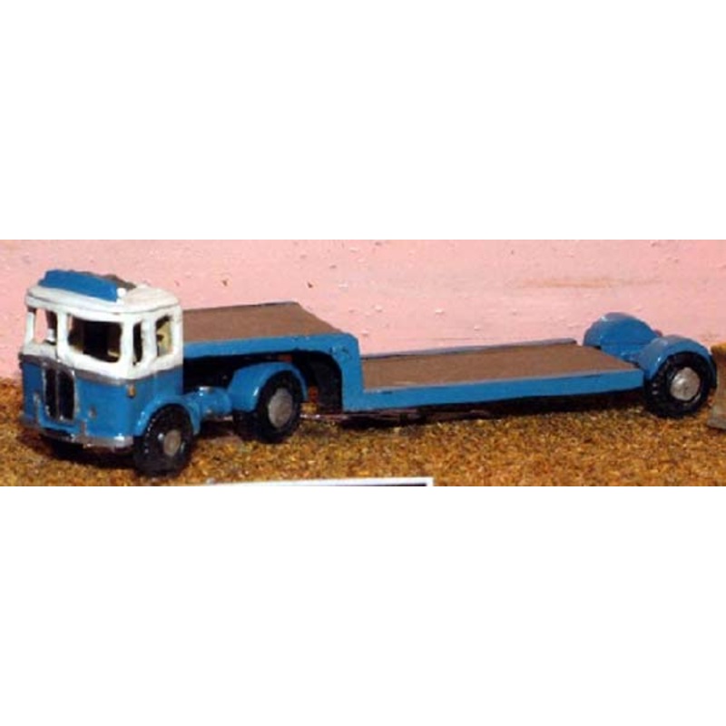 Leyland Beaver & low loader 1947