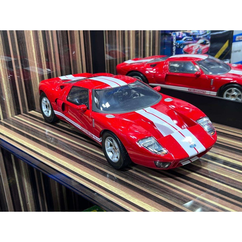 1/12 Diecast Ford GT Concept Red Model Car by Motor Max
