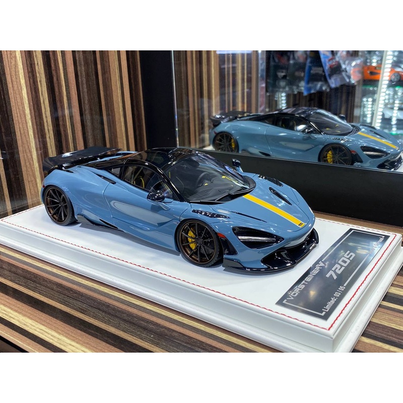 Davis & Giovanni McLaren 720S - 1/18 Resin Model, Grey / Yellow Stripes