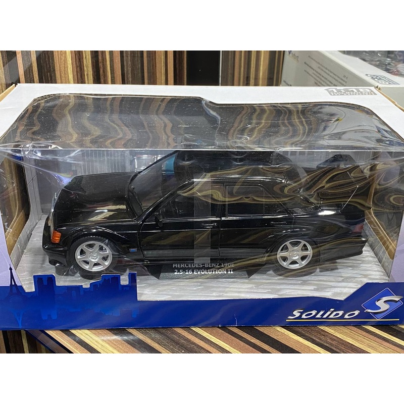 1/18 Diecast Mercedes-Benz 190E Black Solido Scale Model Car