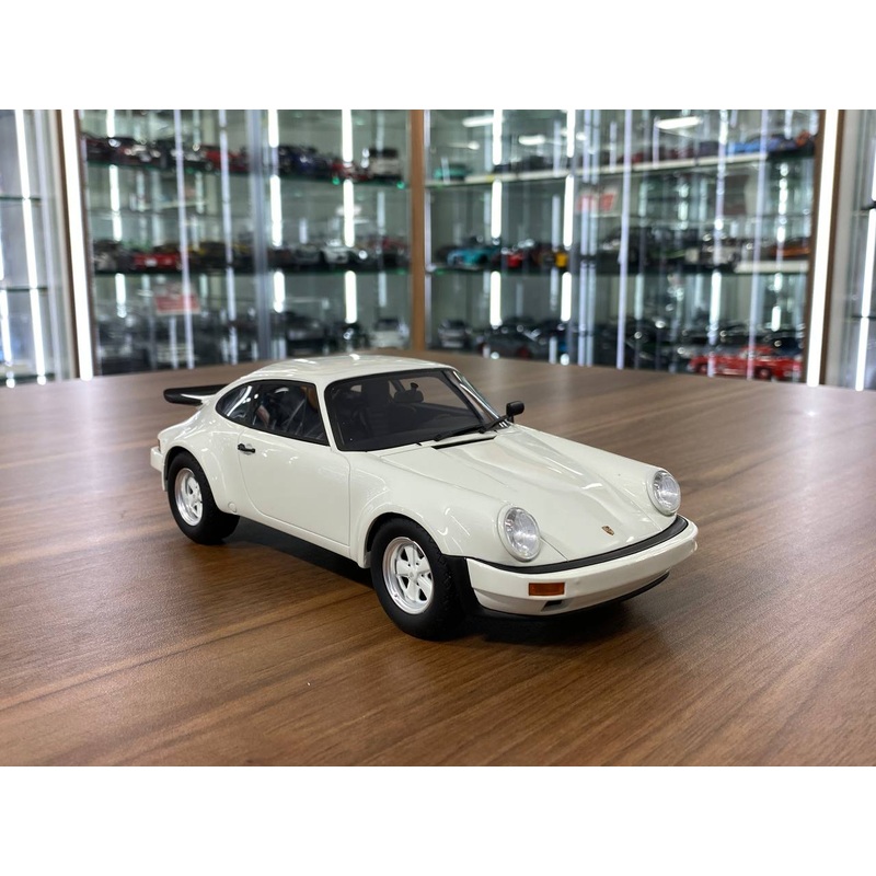 1/18 Resin Porsche 911  (930) SC RS 1984 White by GTSpirit -  Limited 999 pcs