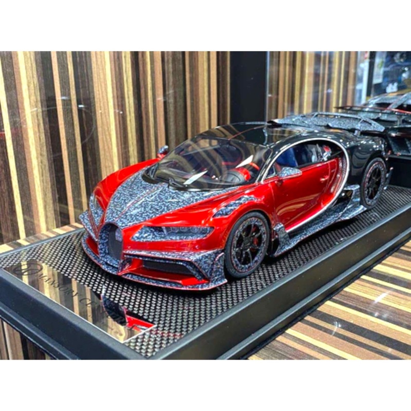1/18 Diecast Bugatti Mansory Centuria - Red Model Car