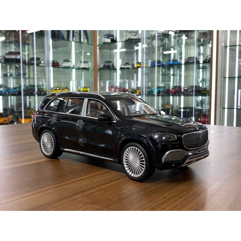 1/18 Diecast Mercedes-Maybach GLS 600 4MATIC Black Paragon Scale Model Car