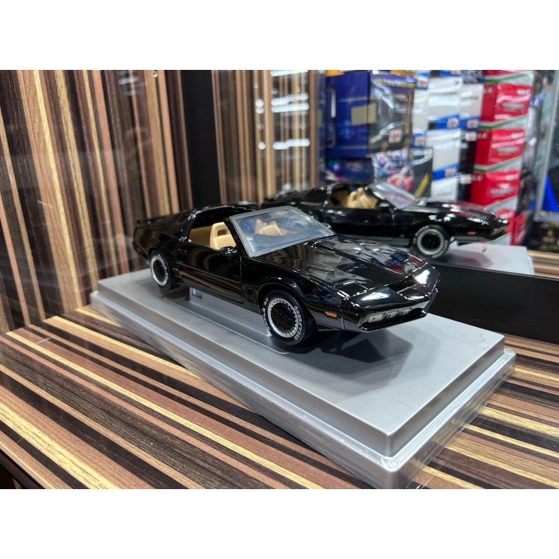 Pontiac K.I.T.T. Knight Rider Skynet [1/18 Diecast Black]