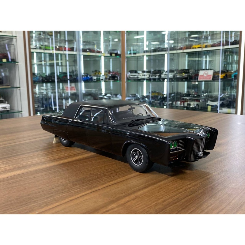 1/18 Diecast Chevrolet Impala Green Hornet Black AUTOart Scale Model Car