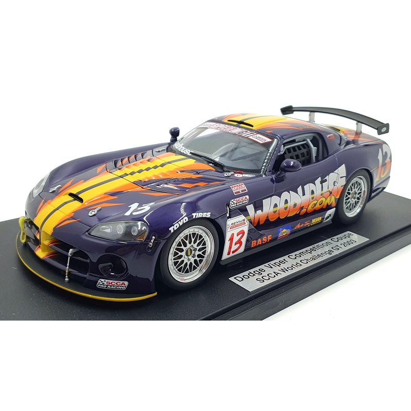 AutoArt 1/18 Scale 80423 - Dodge Viper Comp Coupe SCCA Wolrd Challenge GT 2003