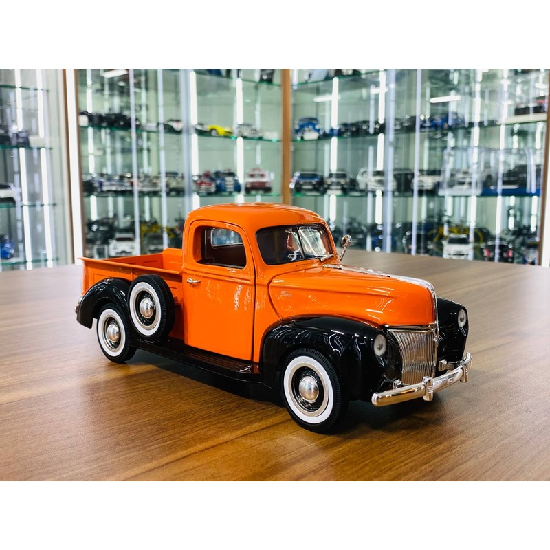 1/18 Diecast Motor Max Ford Pickup 1940 Orange / black