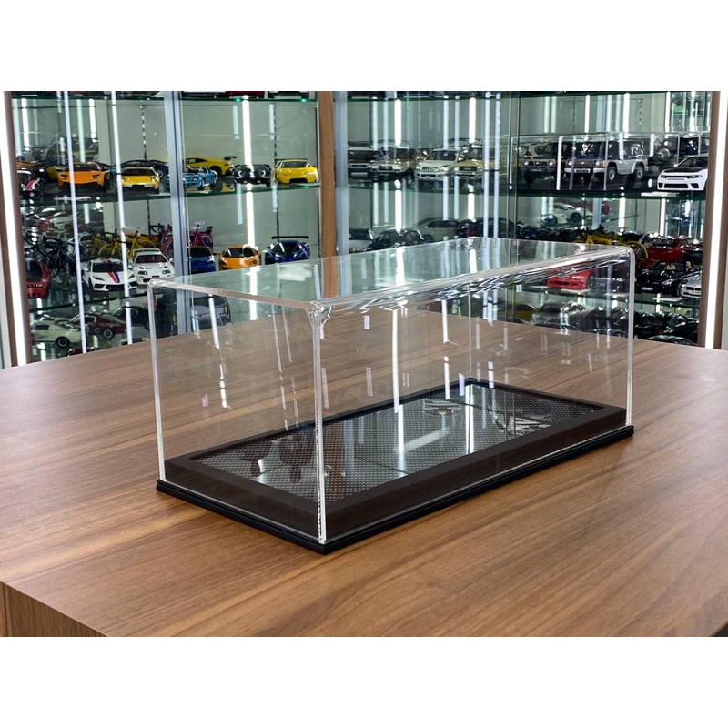 1/18 Acrylic Display Case with Carbon Fiber Base