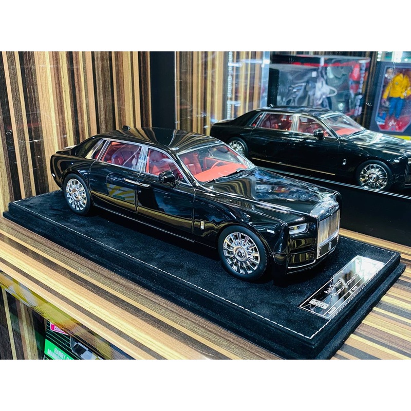 HH Rolls Royce Phantom Extended Wheelbase Resin Model - Diamond Black | Limited Edition