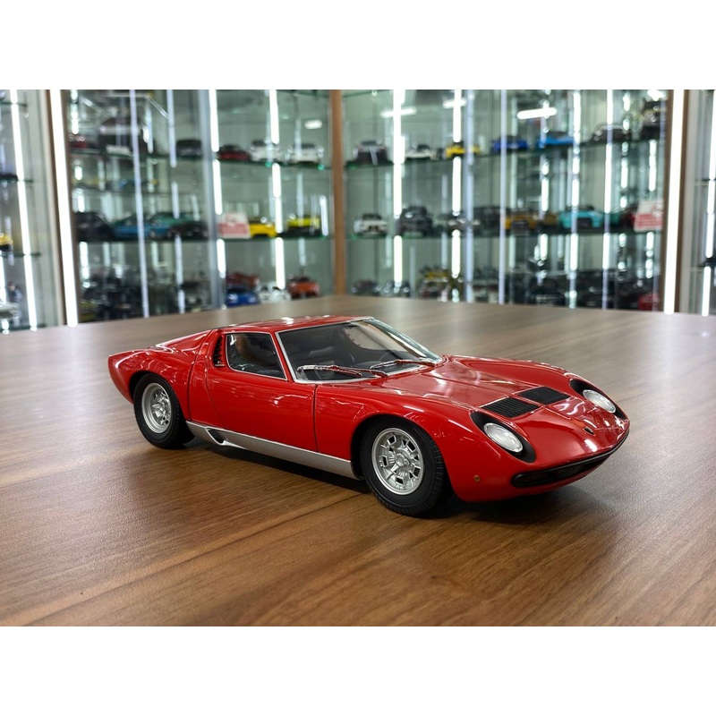 1/18 Diecast Lamborghini Miura SV  Red | AUTOart | Full Opening