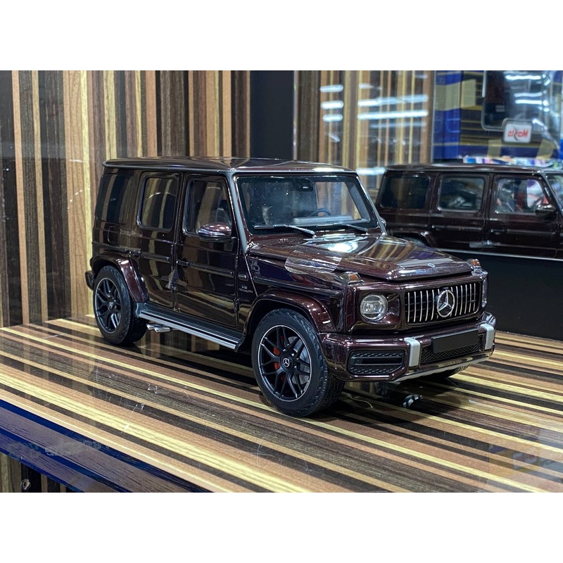 Mercedes-Benz AMG G-63 Minichamps