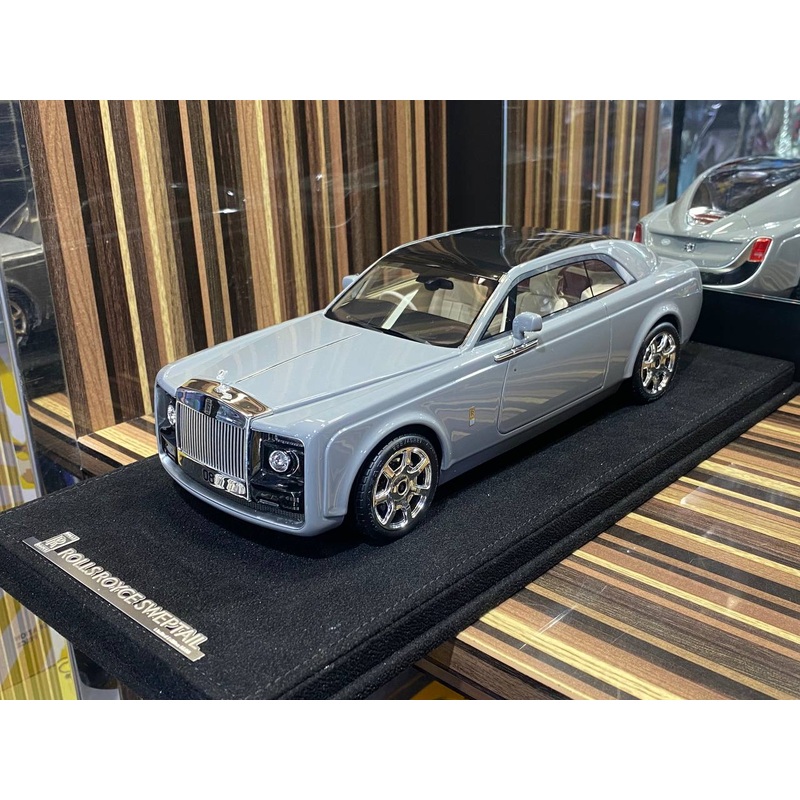 AutoBarn Models Rolls-Royce Sweptail - 1/18 Resin Model, Grey