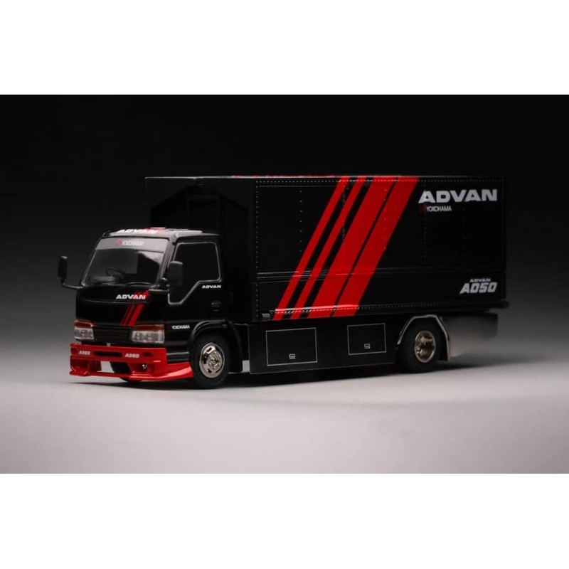 Peako x Y.E.S 1:64 ELF Custom Tow Truck - Advan