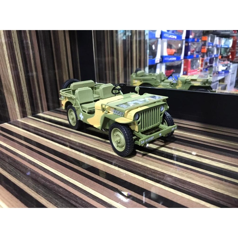 1/18 Diecast Jeep Military Camo Model car by Otto