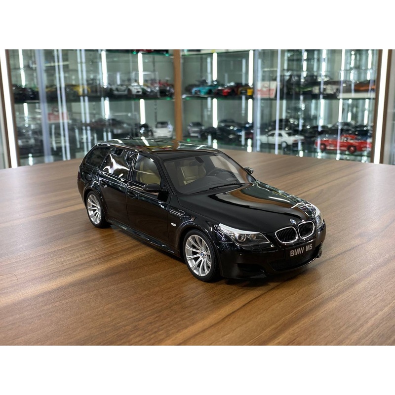 1/18 Resin Model OttO Mobile BMW M5 E61 Touring 2004  Black  Limited 4000 pcs