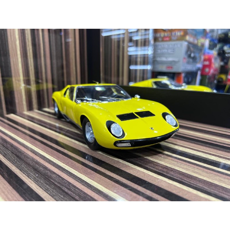 1/18 Diecast Lamborghini Miura P400SV Yellow Kyosho Scale Model Car