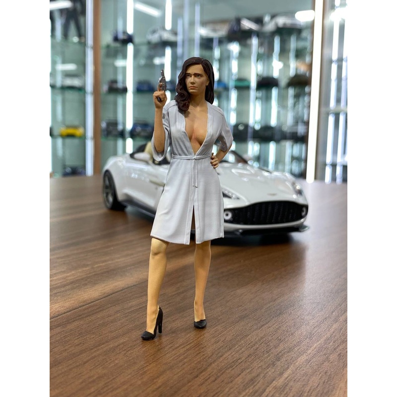 1/18 Scale Figure Set - James Bond 007 Lady Figures