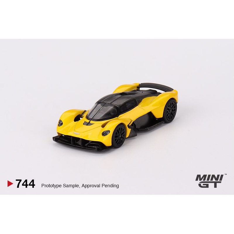 Mini GT 1/64 Aston Martin Valkyrie  Sunburst Yellow