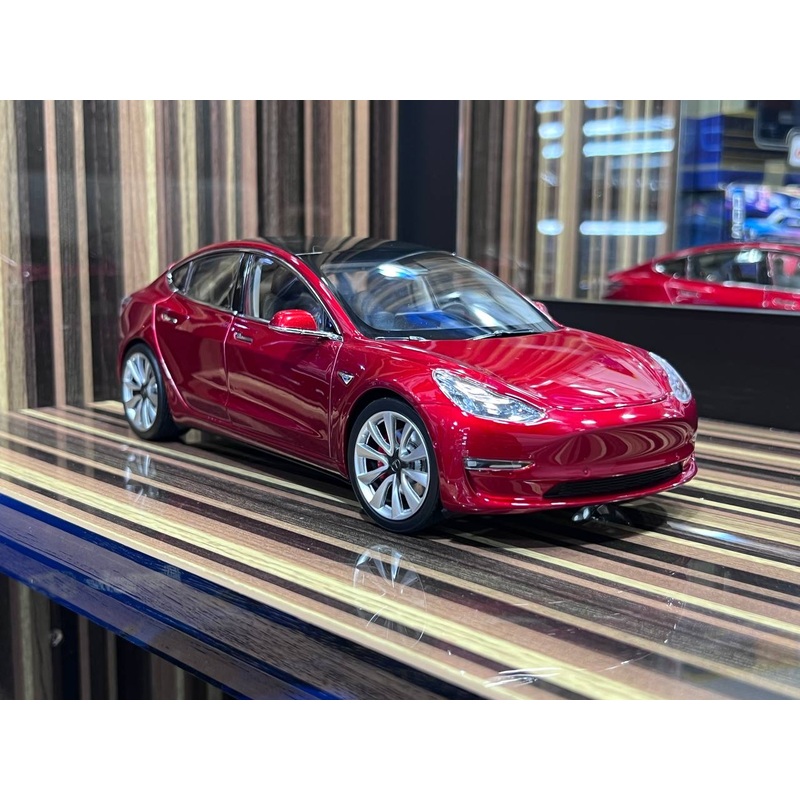 1/18 Tesla Model 3 [ Red, Diecast ]