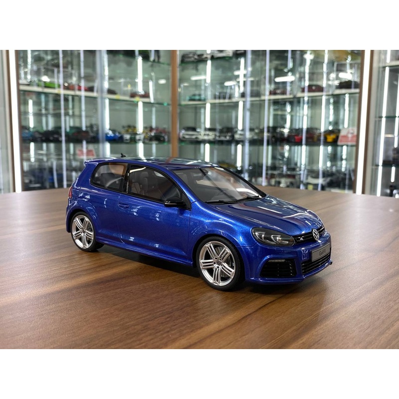 Otto Mobile Volkswagen Golf R VI - 1/18 Resin Model, Blue