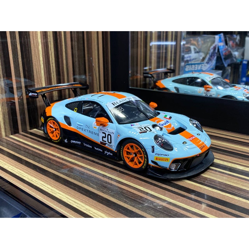 Ixo Models 1/18 Metal Diecast Porsche 911 GT3 R - Gulf Livery