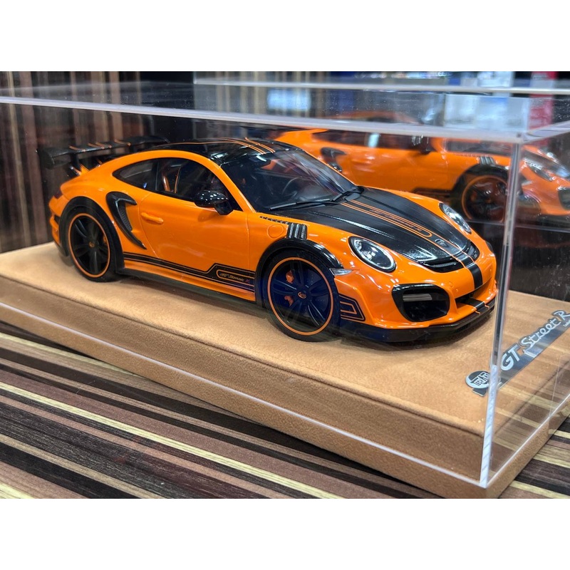 Porsche GT Street R TechArt [1/18 Resin Orange]