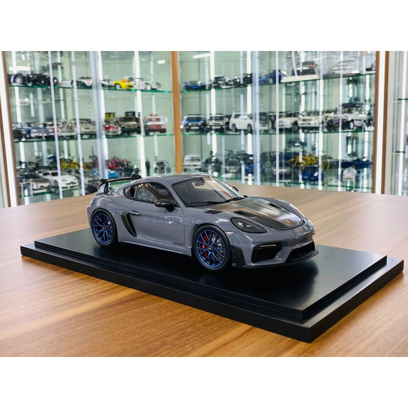 1/18 Resin Model - Spark Model Porsche 718 Cayman GT4 RS in Grey, Limited to 718 Pieces