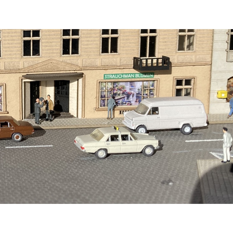 Finished model Mercedes-Benz 200D Taxi (W115) - Ivory