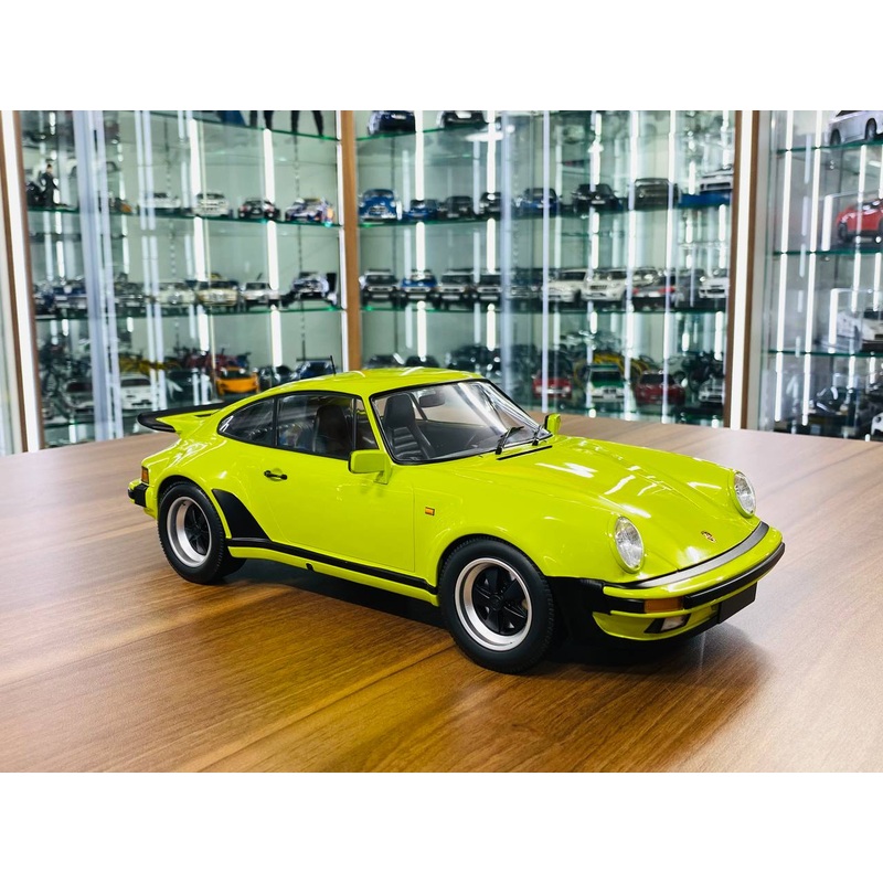 Minichamps Porsche 911 Turbo (1977)  1/12 Diecast Model, Light Green