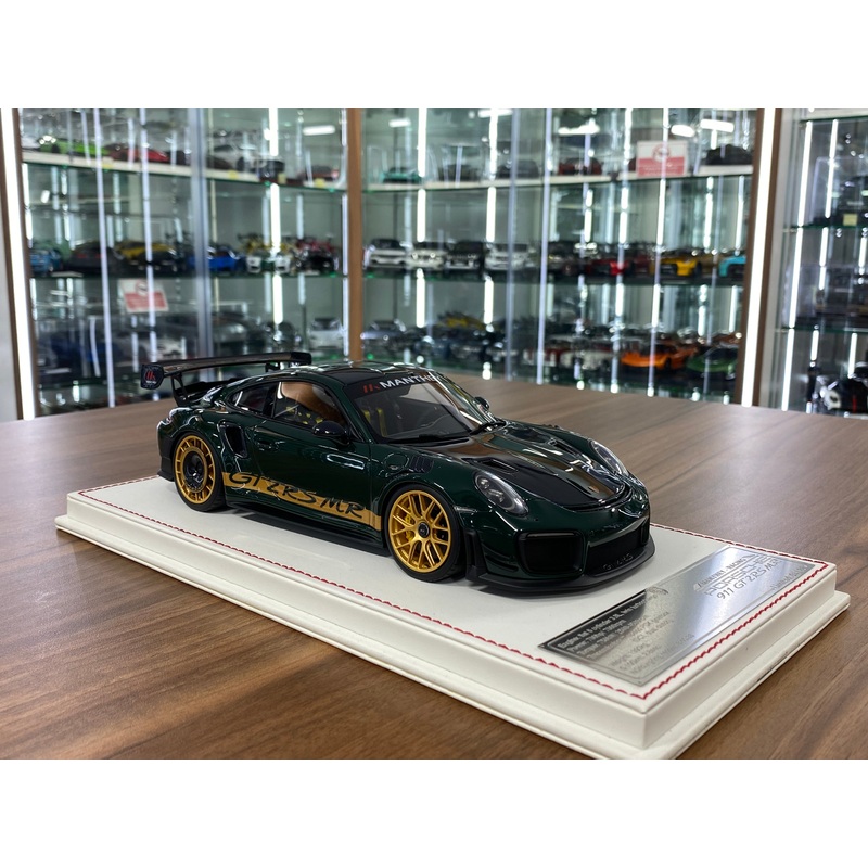 1/18 Davis & Giovanni Porsche 911 GT2 RS MR British Green | Resin | Limited 22 pcs