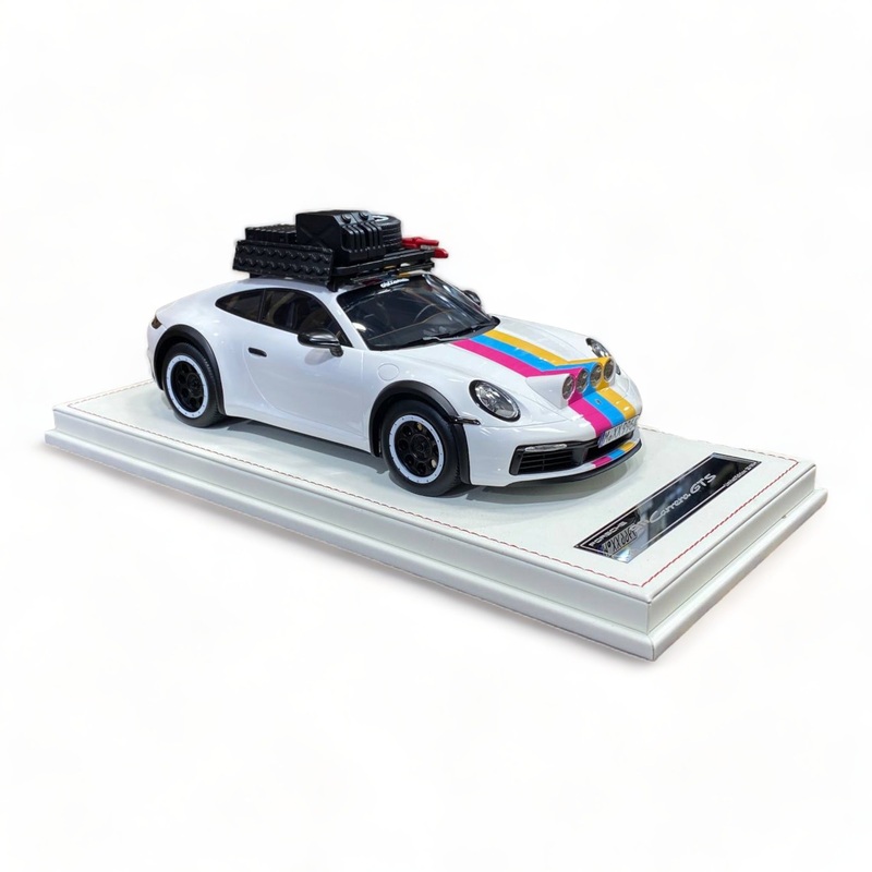 Porsche 911 CARRERA GTS WHITE 1/18 by VIP Models