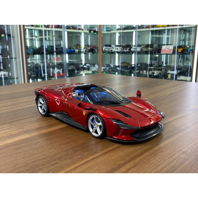 Bburago Ferrari Daytona SP3 - 1/18 Diecast Metal Full Opening, Glossy Red