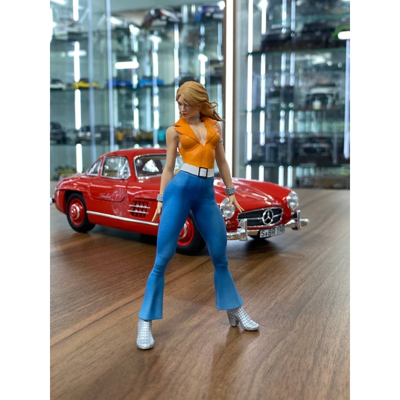 1/18 Resin Scale Figure (Hand Made / Painted) Dazzler ( X Men ) orange / blue dress