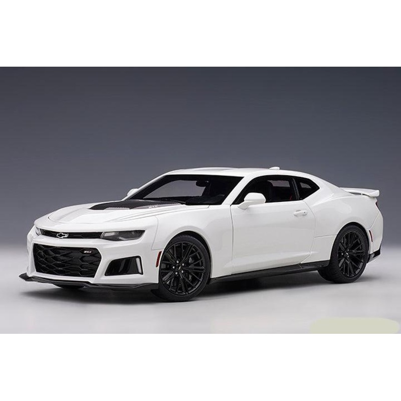 AUTOart 2017 Chevy Camaro ZL1 Summit White 1:18