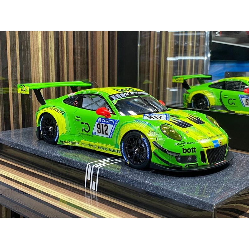 Porsche 911 GT3 R 24h Nurburgring 2018 1/18 Triplenine