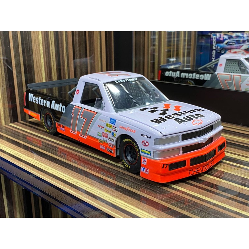 1/18 Diecast Chevrolet Nascar White/Orange & Black by American Muscle