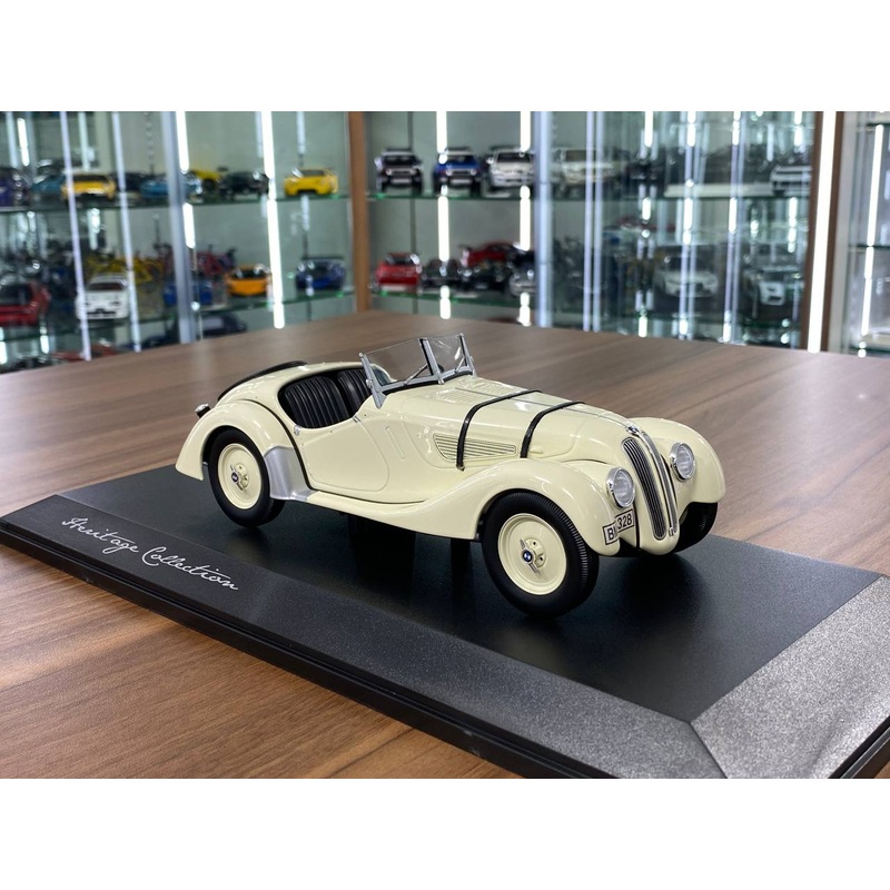 1/18 Diecast Model  Minichamps Dealer Edition BMW 328 Roadster 1938  White