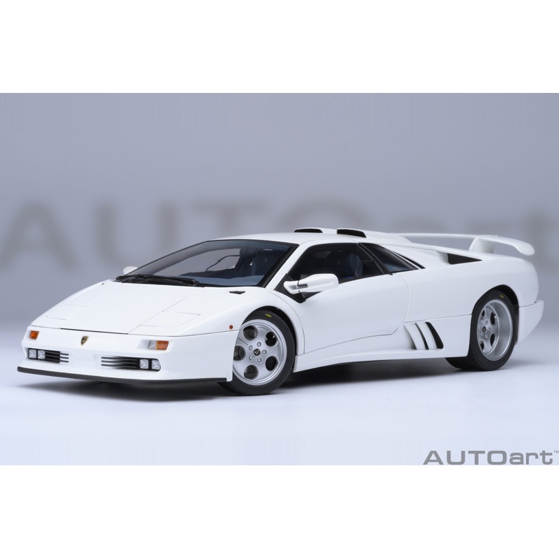 AUTOart 1995 Lamborghini Diablo SE30 Jota Impact White 1:18