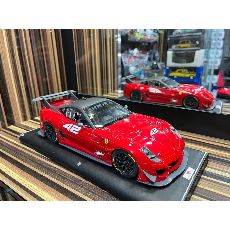 MR Collection Ferrari 599XX - 1/18 Resin Model - Red