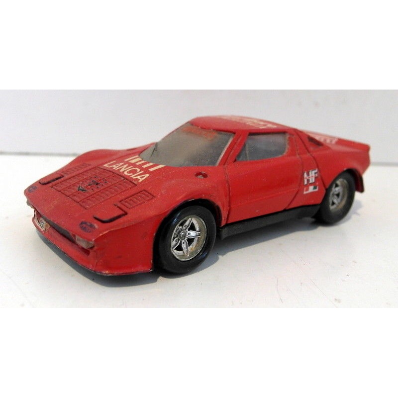 Solido - 1/43 Scale diecast - 27 Lancia Stratos red