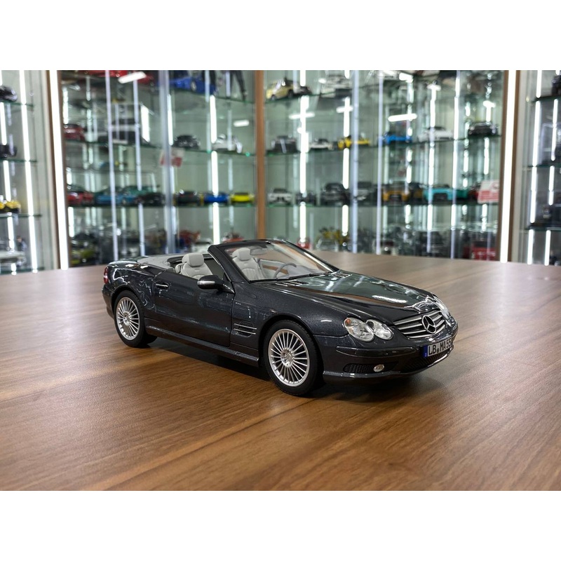 1/18 Diecast Metal Model  Mercedes-Benz SL 55 AMG R230 (20002006) | Norev Dealer Edition | Full Opening | Obsidian Black (Grey)