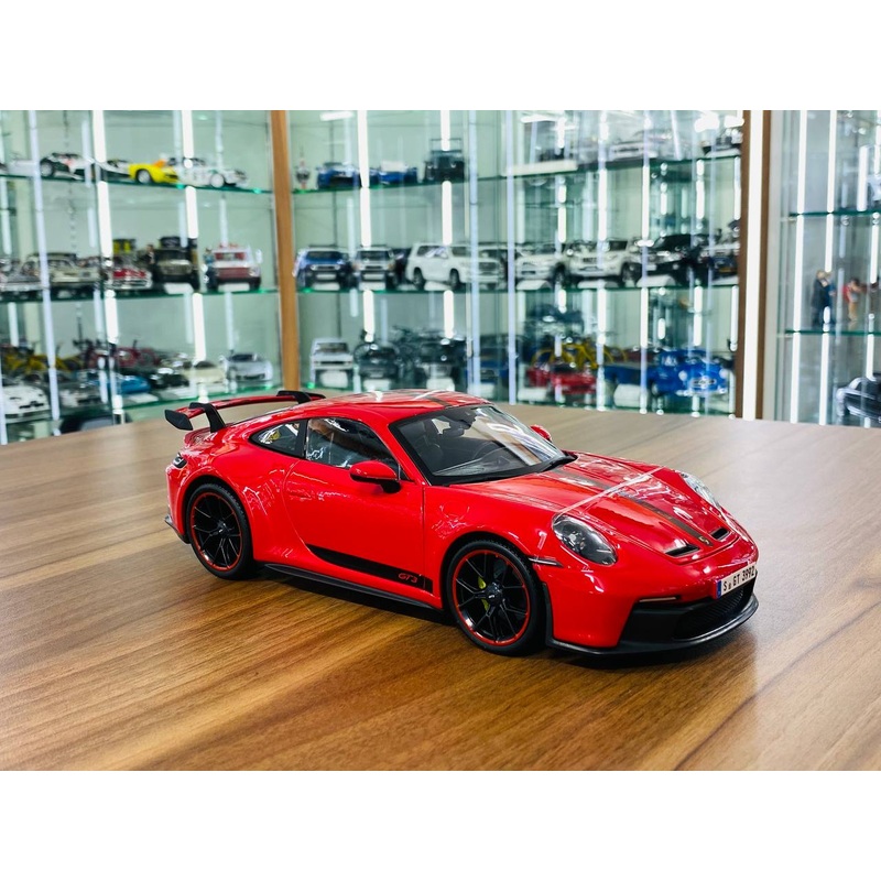1/18 Diecast Maisto Porsche 911 GT3 red