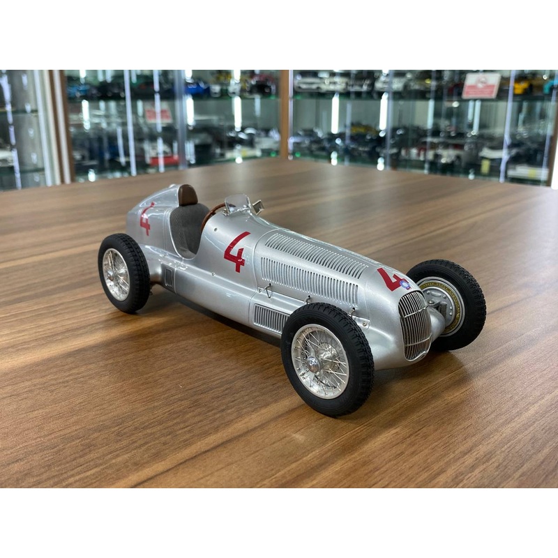 CMC Mercedes-Benz W25, 1935 Luigi Fagioli, Start No. #4 Sieger GP Monaco [1/18 Diecast]