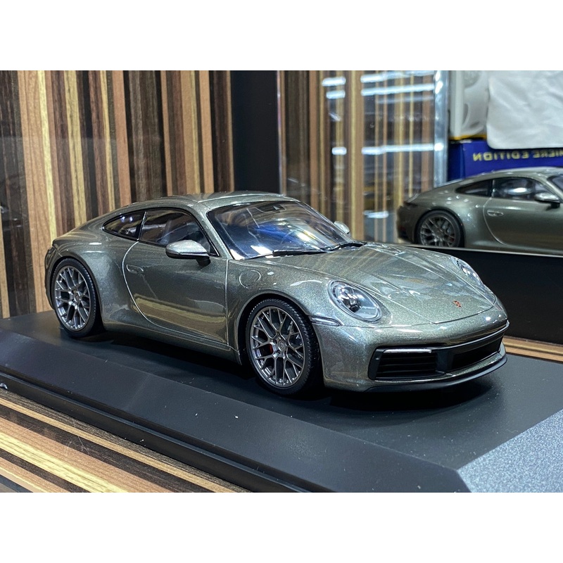 Porsche 911 Carrera 4S 2019 1/18 Diecast car by Minichamps