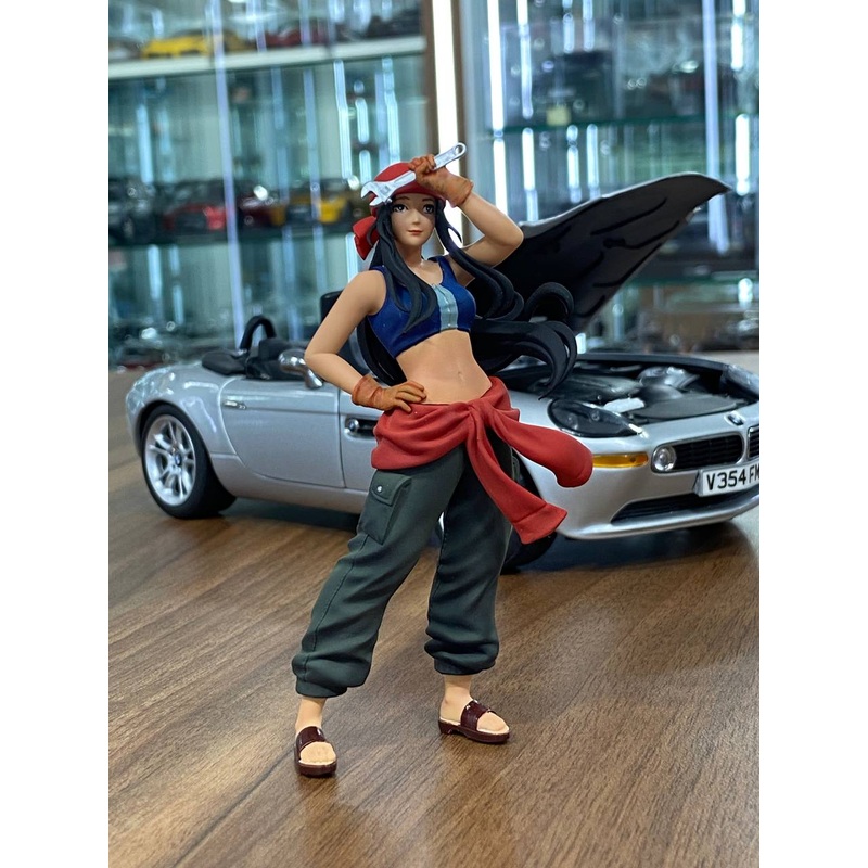 1/18 Resin - Female Mechanic (Hand Made / Painted) Scale Figure