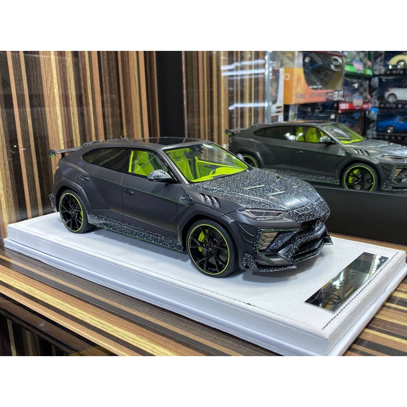 1/18 Diecast Lamborghini Mansory Urus Venatus - Grey Matt Green Model Car