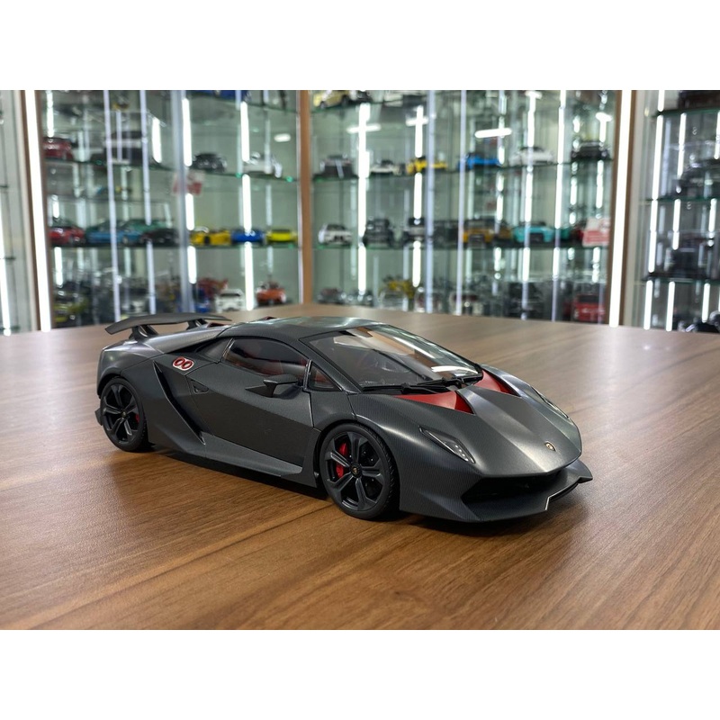1/18 Diecast Metal Model  Lamborghini Sesto Elemento | AUTOart Signature | Full Opening | Grey Carbon Fiber