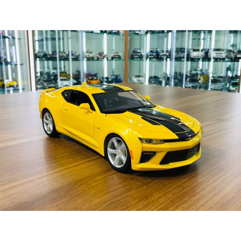 1/18 Diecast Maisto Chevrolet Camaro SS 2016  Yellow / black stripe