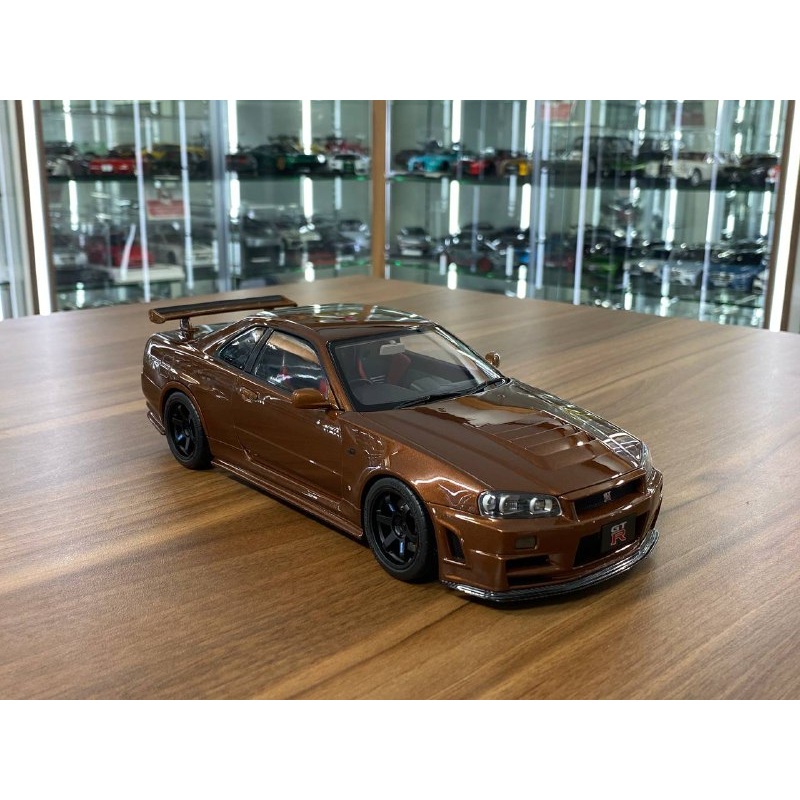 1/18 Diecast Motor Helix Nissan Skyline GT-R R34  Metallic Bronze
